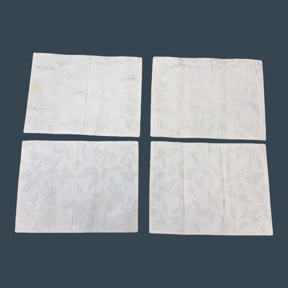 Lenox Set Of 4 Christmas Vintage Holly & Ribbon Pattern Fabric Placemats Holiday - Picture 3 of 4